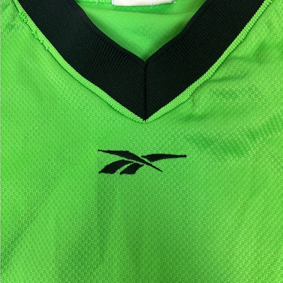 Y2k 2000s lime green center‎ reebok logo soccer goalkeeper jersey - Picture 4 of 5